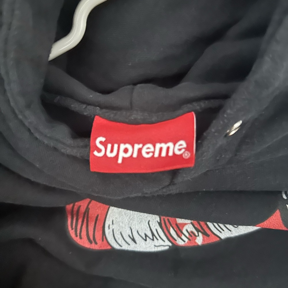 Supreme black skinny jeans size tag